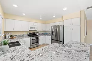 8950 Gateway View Ct, El Cajon, CA 92021 - Photo 7