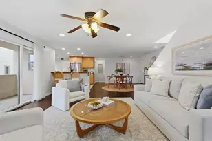 2018 Hornblend St, San Diego, CA 92109 - Photo 11