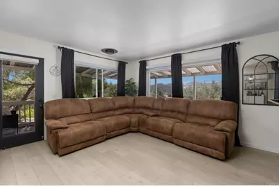 9421 Elm Dr, Descanso, CA 91916 - Photo 3