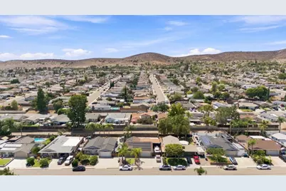 10322 Woodpark Drive, Santee, CA 92071 - Photo 25
