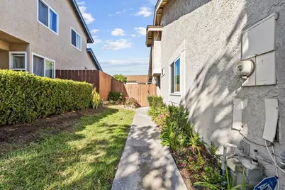 2353 Edenbridge Ln, Chula Vista, CA 92139 - Photo 5
