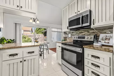2353 Edenbridge Ln, Chula Vista, CA 92139 - Photo 23