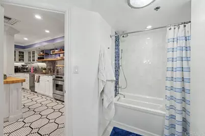 702 Ash Street #105, San Diego, CA 92101 - Photo 11