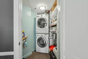 702 Ash St, San Diego, CA 92101 - Photo 21