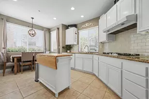 817 Kalpati Cir, Carlsbad, CA 92008 - Photo 5