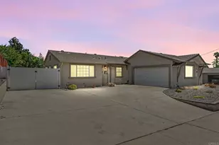 8378 Lake Ashwood Ave, San Diego, CA 92119 - Photo 1