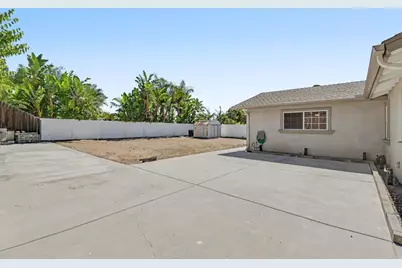 8378 Lake Ashwood Avenue, San Diego, CA 92119 - Photo 17