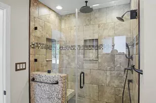 8378 Lake Ashwood Ave, San Diego, CA 92119 - Photo 17