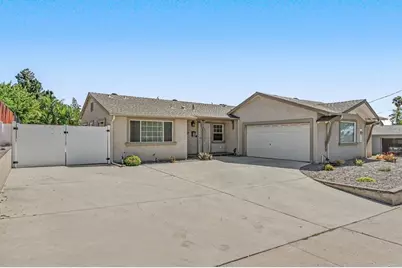 8378 Lake Ashwood Avenue, San Diego, CA 92119 - Photo 3