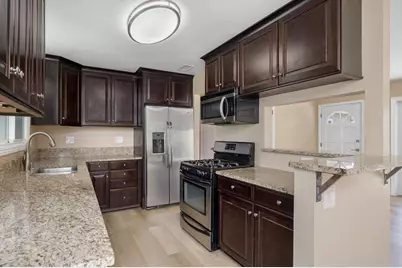 870 Darrell St, Costa Mesa, CA 92627 - Photo 9