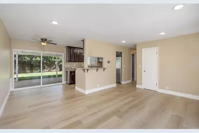 870 Darrell St, Costa Mesa, CA 92627 - Photo 7