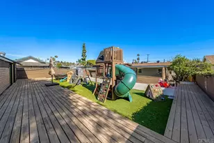 151 E Palomar St, Chula Vista, CA 91911 - Photo 33
