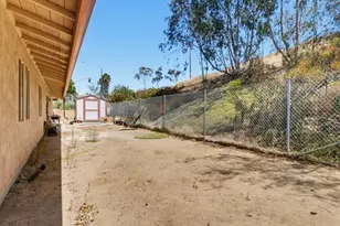 5949 Tonawanda Dr, San Diego, CA 92139 - Photo 31