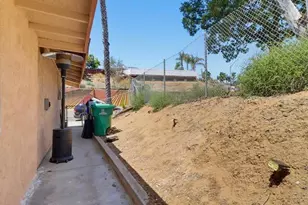 5949 Tonawanda Dr, San Diego, CA 92139 - Photo 33