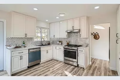 6873 Airoso Avenue, Del Cerro, CA 92120 - Photo 11