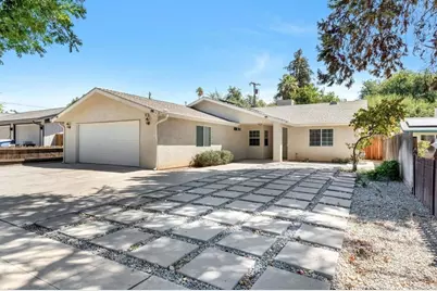 413 S Villa Street, Fresno, CA 93727 - Photo 1