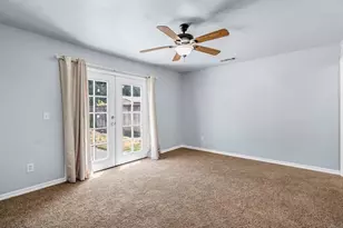 413 S Villa St, Fresno, CA 93727 - Photo 21