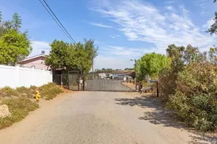 300 Thornton Dr, El Cajon, CA 92021 - Photo 39