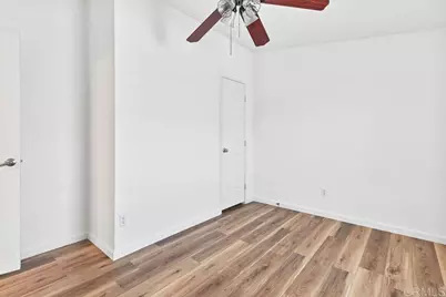 300 Thornton Dr #5, El Cajon, CA 92021 - Photo 23