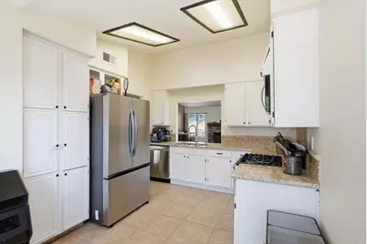 23886 Red Clover Circle, Murrieta, CA 92562 - Photo 5