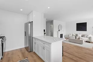 13754 Mango Dr, Del Mar, CA 92014 - Photo 9