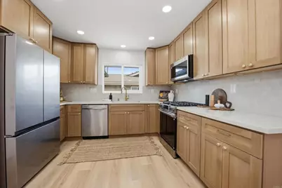 6111 Del Cerro Boulevard, San Diego, CA 92120 - Photo 11