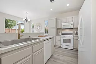 247 Melinda Way, Oceanside, CA 92057 - Photo 7