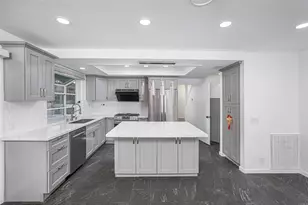 6773 Bullock Dr, San Diego, CA 92114 - Photo 9