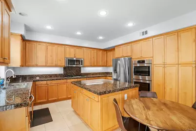 38292 Taylor Ln, Murrieta, CA 92563 - Photo 5