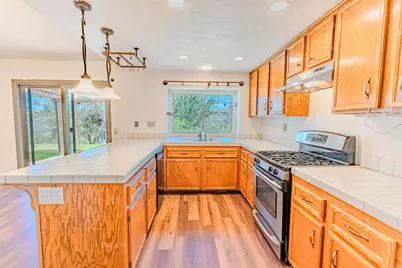 637 Redlands Place, Bonita, CA 91902 - Photo 15