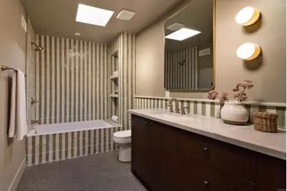 1812 Highland Dr, Newport Beach, CA 92660 - Photo 35