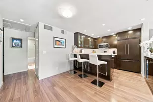 9126 Marina Pacifica Dr, Long Beach, CA 90803 - Photo 3