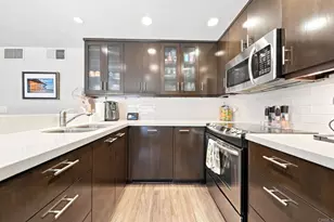 9126 Marina Pacifica Dr, Long Beach, CA 90803 - Photo 5