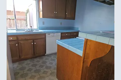 215 Otay Valley Rd #B, Chula Vista, CA 91911 - Photo 13