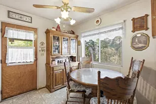 9049 Bubbling Wells Rd, Lakeside, CA 92040 - Photo 11