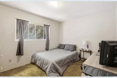 9049 Bubbling Wells Rd, Lakeside, CA 92040 - Photo 15