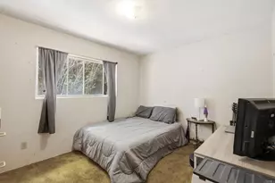 9049 Bubbling Wells Rd, Lakeside, CA 92040 - Photo 15