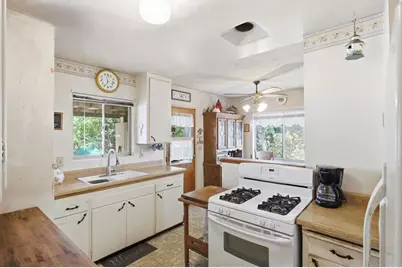 9049 Bubbling Wells Rd, Lakeside, CA 92040 - Photo 9