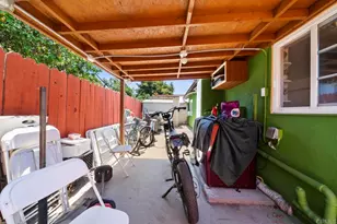 10520 California Ave, South Gate, CA 90280 - Photo 37