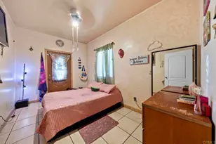 10520 California Ave, South Gate, CA 90280 - Photo 7