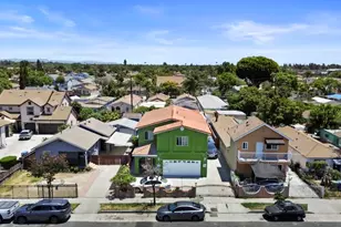 10520 California Ave, South Gate, CA 90280 - Photo 1