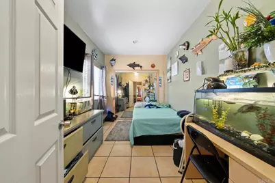 10520 California Avenue, South Gate, CA 90280 - Photo 9