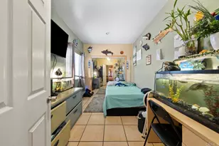 10520 California Ave, South Gate, CA 90280 - Photo 9