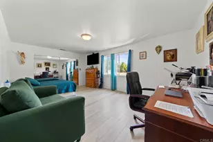 10520 California Ave, South Gate, CA 90280 - Photo 25