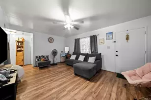 10520 California Ave, South Gate, CA 90280 - Photo 31