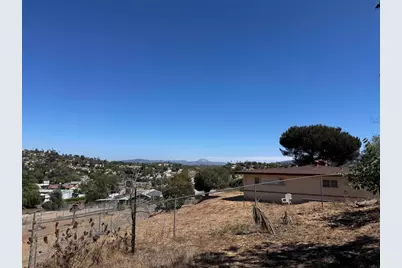 8965 Greenview Pl, Spring Valley, CA 91977 - Photo 5