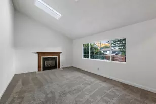 3813 Sierra Morena Ave, Carlsbad, CA 92010 - Photo 5