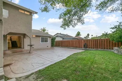 3813 Sierra Morena Avenue, Carlsbad, CA 92010 - Photo 31