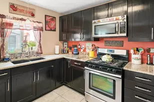 1324 Villa Tempra Dr, Chula Vista, CA 91911 - Photo 13