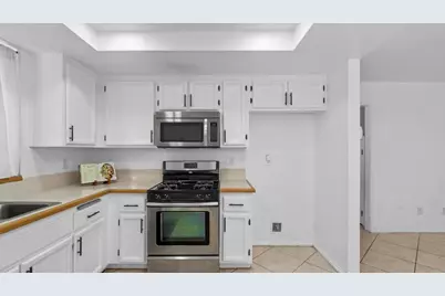 39701 Kilkare Circle, Murrieta, CA 92562 - Photo 11